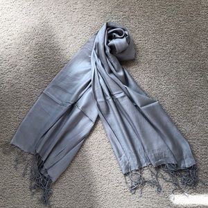 NWOT Soft Silver Wrap/Scarf